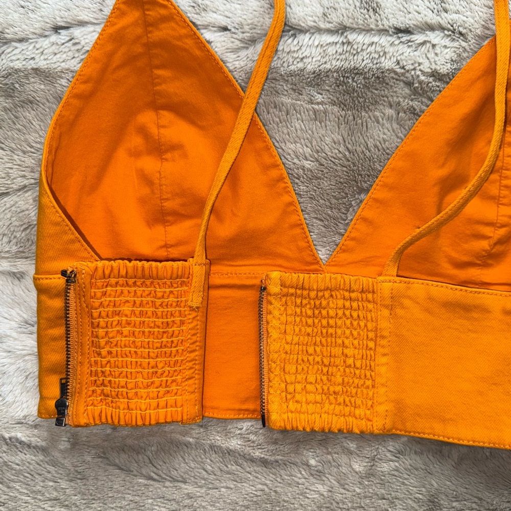 ALICE + OLIVIA Carli Denim Crop Top in Tangerine Size 6 - Picture 8 of 16